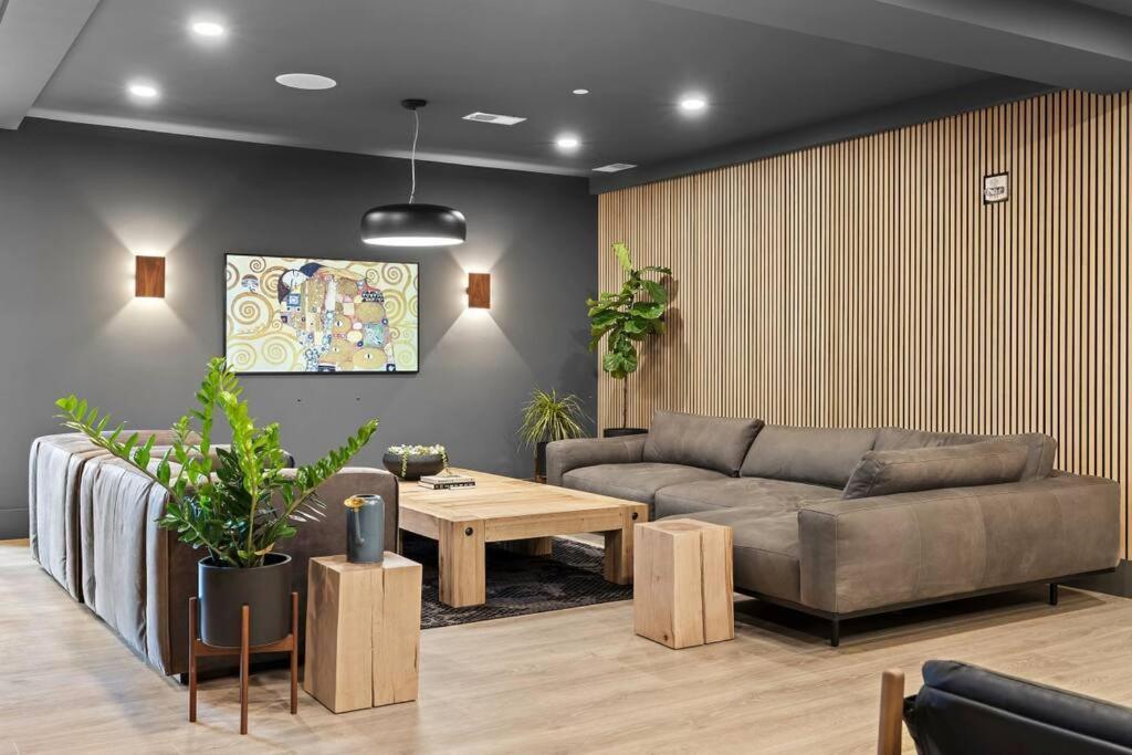 Apartament Skyline View, Pool, Gym, Balcony'S, Walk To Bway! Nashville Zewnętrze zdjęcie