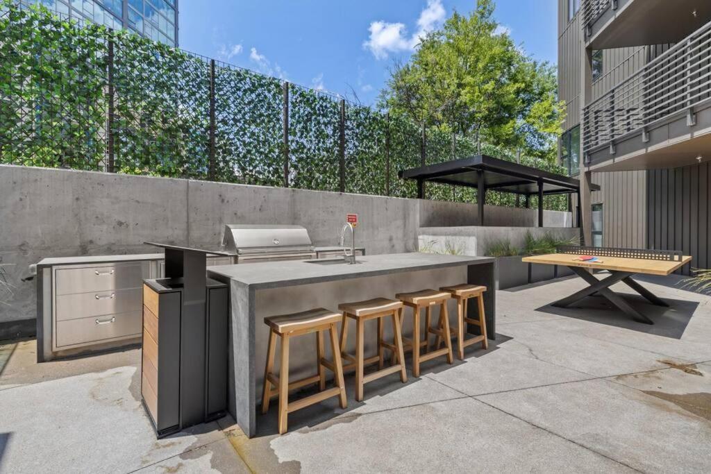 Apartament Skyline View, Pool, Gym, Balcony'S, Walk To Bway! Nashville Zewnętrze zdjęcie